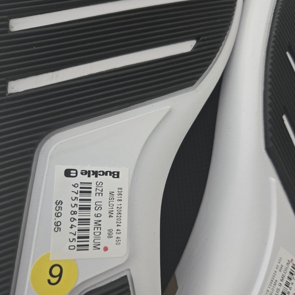 BUCKLE Madden Misland Sneaker. Black. Size 9. New without box.A sneaker made f - Picture 7 of 7